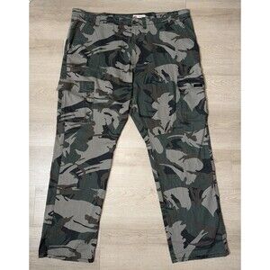 Men's Wrangler Relaxed Fit Camo Cargo Pants w/ Stretch Tech Pocket 44x32